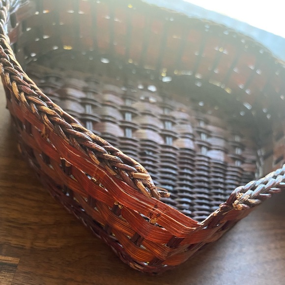 Heart Shaped Wicker Catch all Trays / Baskets 2pc. - Picture 3 of 7